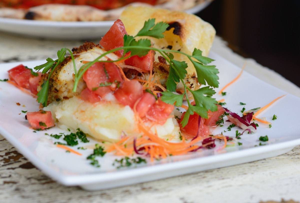 L&#8217;insalata di pesce spada e patate: ecco la ricetta da provare
