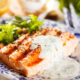 La salsa allo yogurt per accompagnare il salmone