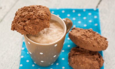 I biscotti allo yogurt e cacao perfetti per la colazione: ecco la ricetta