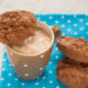 I biscotti allo yogurt e cacao perfetti per la colazione: ecco la ricetta