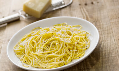 Cacio e pepe con fiori di zucca