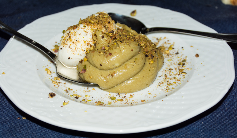 La crema al mascarpone e pistacchio con la ricetta veloce