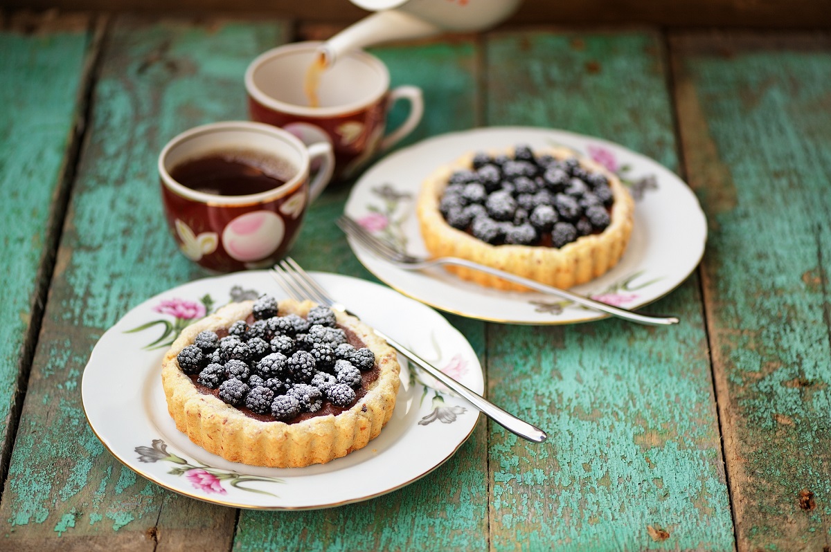 La crostata di more fresche, la ricetta del dessert di fine pasto