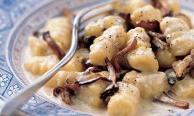 Gli gnocchi ai funghi e panna con la ricetta autunnale