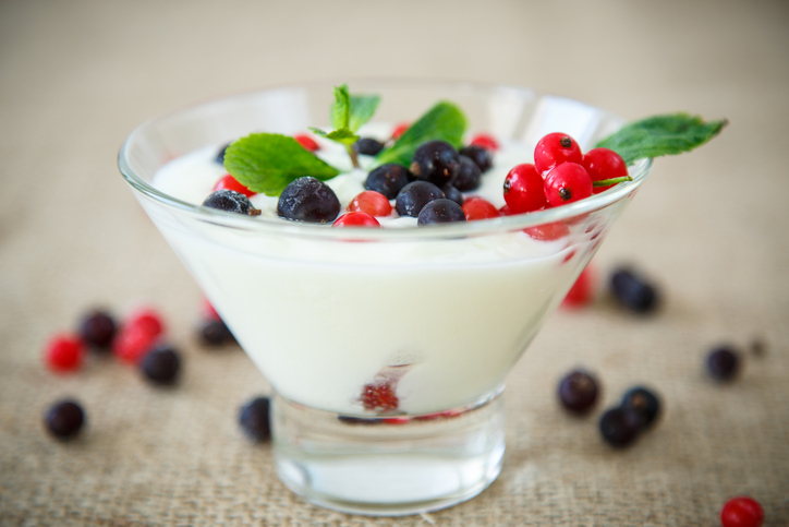 La mousse di yogurt greco e ricotta con la ricetta veloce