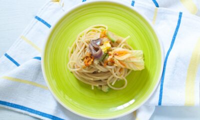 pasta con fiori di zucca e alici