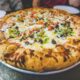 pizza con cipolla e mozzarella