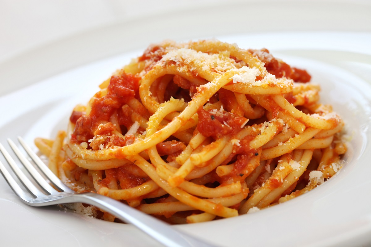 Gli spaghetti all&#8217;amatriciana: ecco la ricetta originale