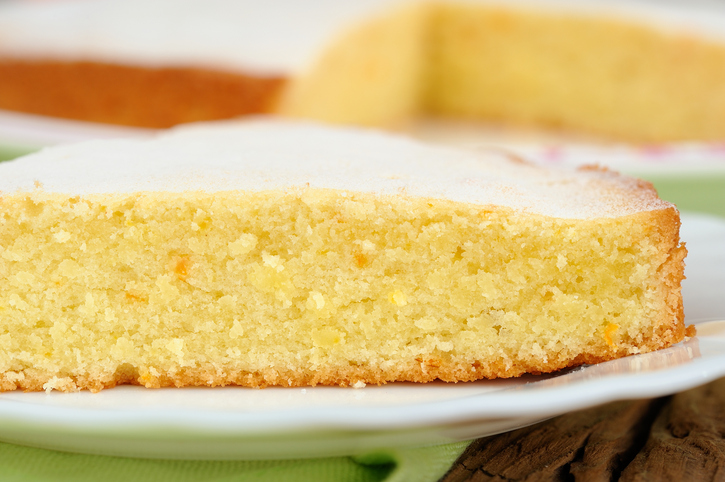 La torta al limone e ricotta senza burro con la ricetta leggera