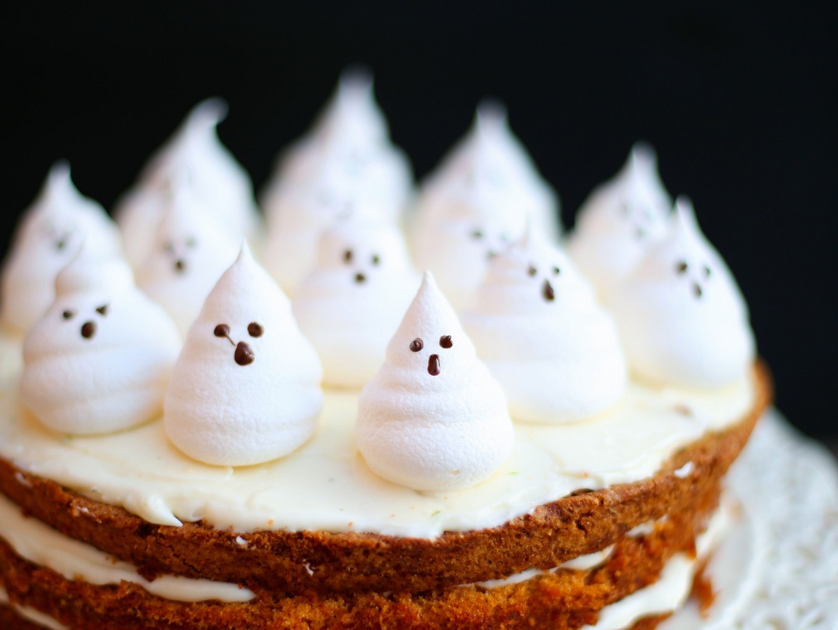 I fantasmini di Halloween con la ricetta facile da fare con i bambini