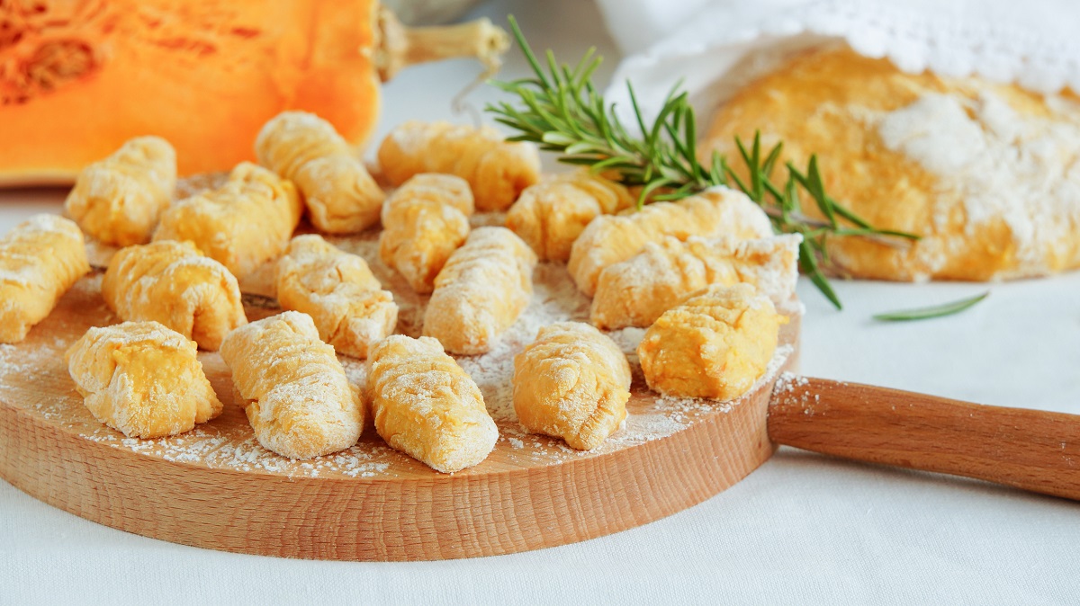 Gli gnocchi di zucca e patate senza uova con la ricetta semplice