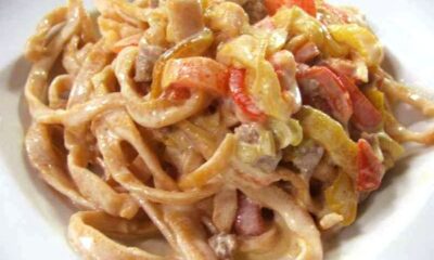 Il sugo con salsiccia e peperoni facile da preparare