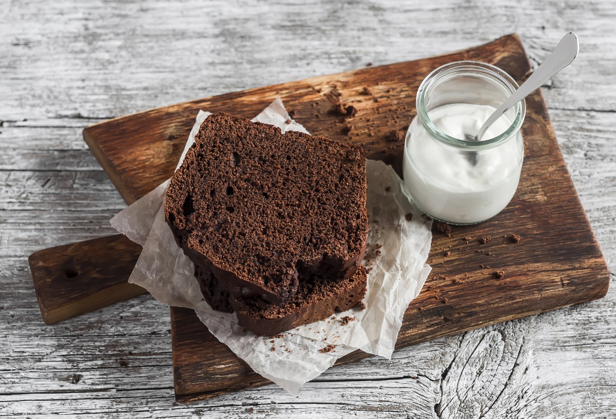 La torta al cioccolato al latte: la ricetta per i bambini