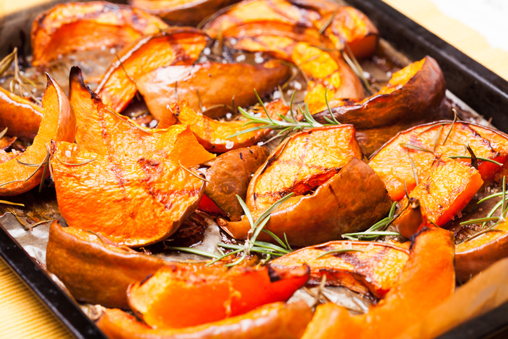 La zucca in padella con rosmarino, il piatto semplice per Halloween