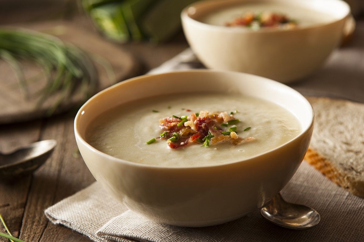 La ricetta della zuppa di patate, il comfort food per l&#8217;inverno