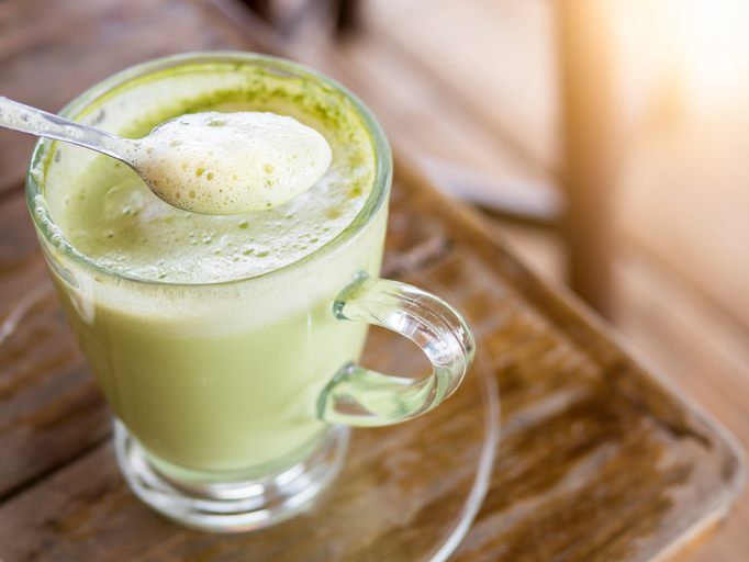 Il green tea latte con la ricetta da fare in casa