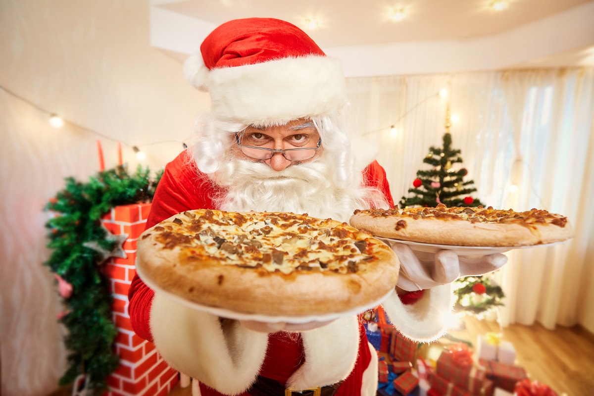Babbo Natale con la pasta per pizza, la ricetta divertente per i bambini