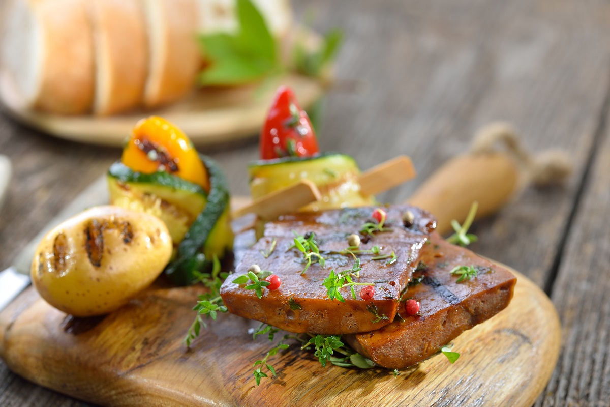 Il seitan con le patate con la ricetta vegan