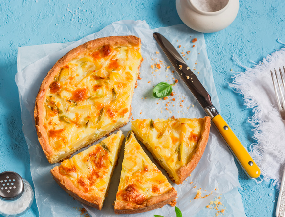 Quiche di cipolle e acciughe: ecco la ricetta facile