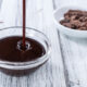 La salsa al caffè e cioccolato con la ricetta veloce