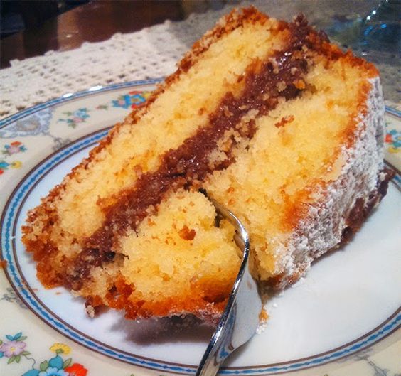 Torta paradiso con crema al cioccolato: ecco la ricetta golosa