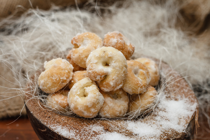 La ricetta dei biscotti al vino bianco e zucchero di canna