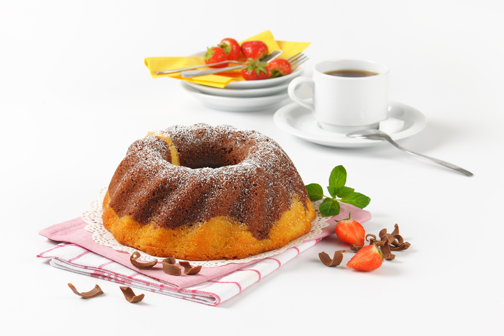 Ciambella al farro e cioccolato, la ricetta facile e golosa