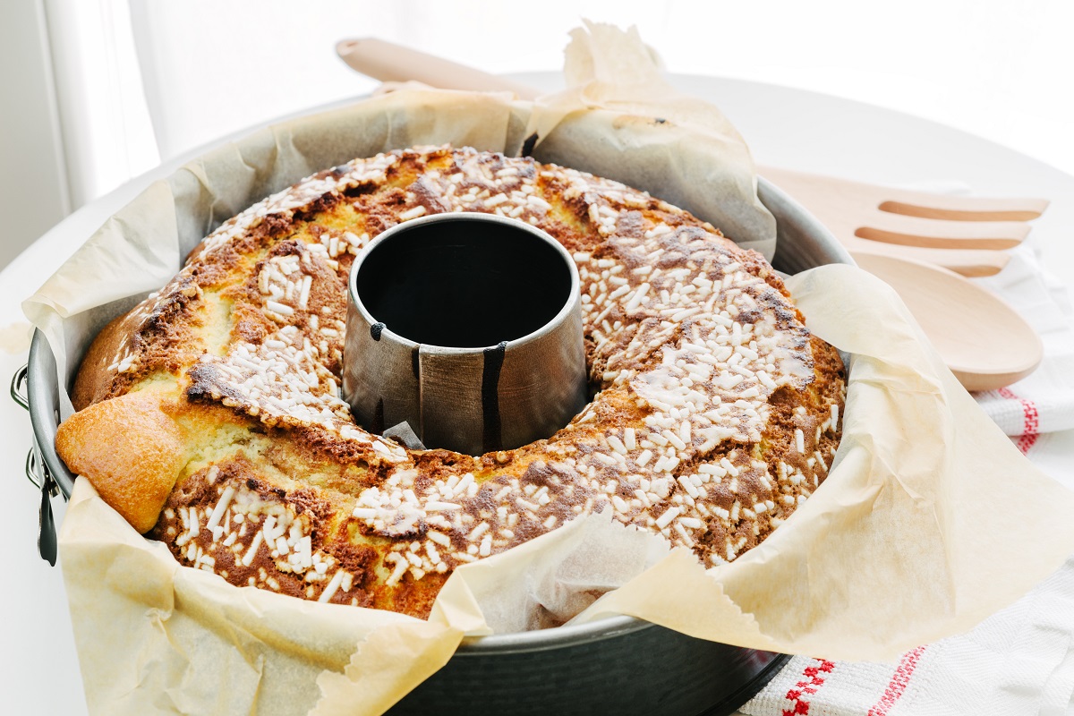 La ciambella cappuccino per una colazione golosa