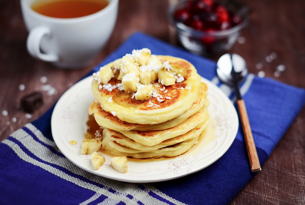 I pancake vegan al cocco per colazioni golose e sane