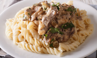 pasta con pesto di nocciole e funghi