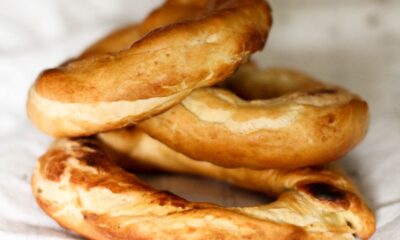tarallucci al vino ripieni di marmellata