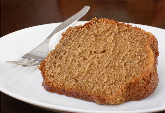 La torta al miele e cannella per accompagnare il tè delle cinque