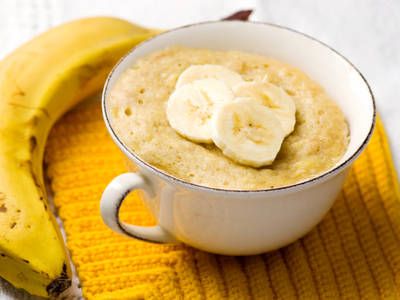 La mug cake alla banana con la ricetta veloce