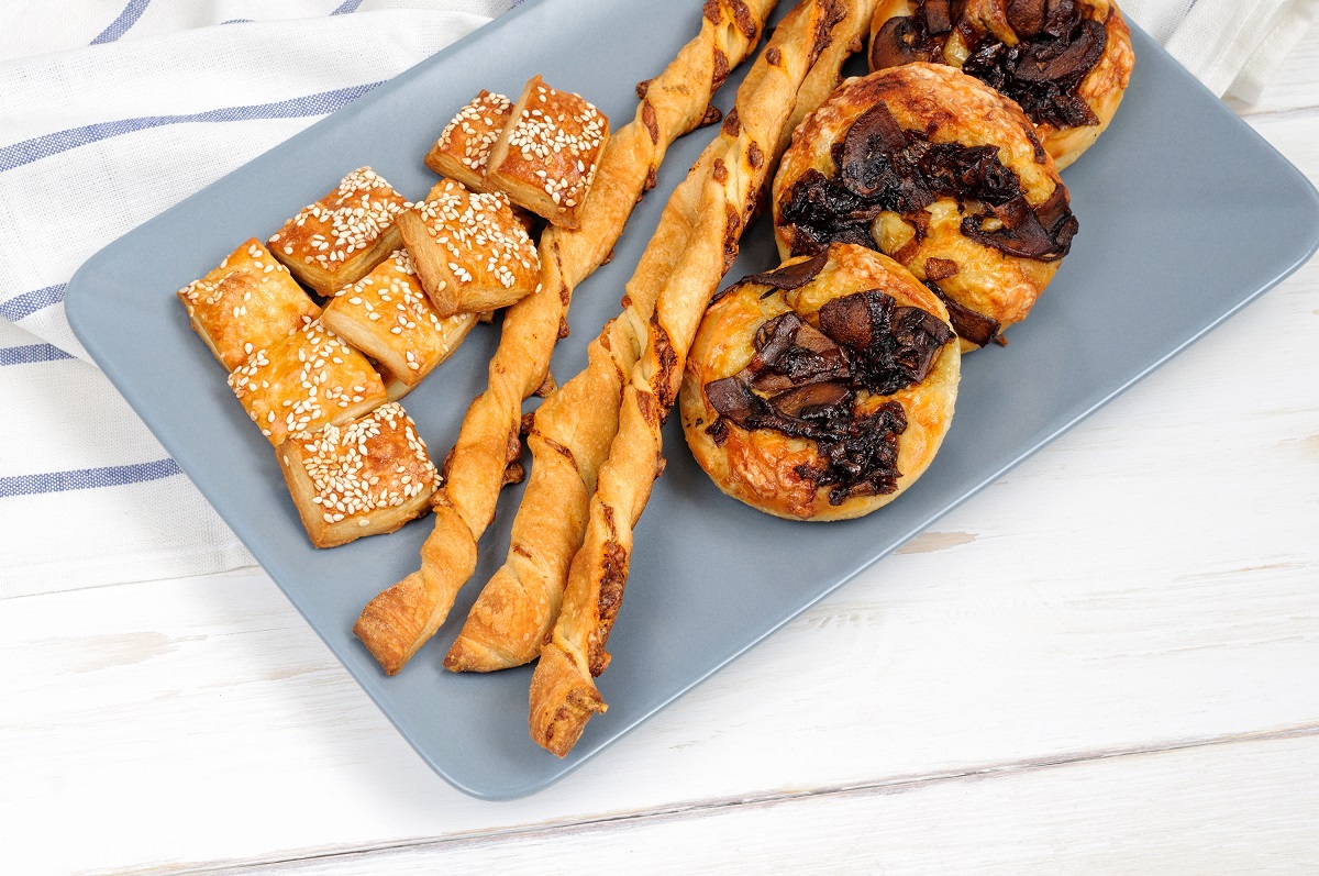 I biscotti salati alla paprika per l’aperitivo