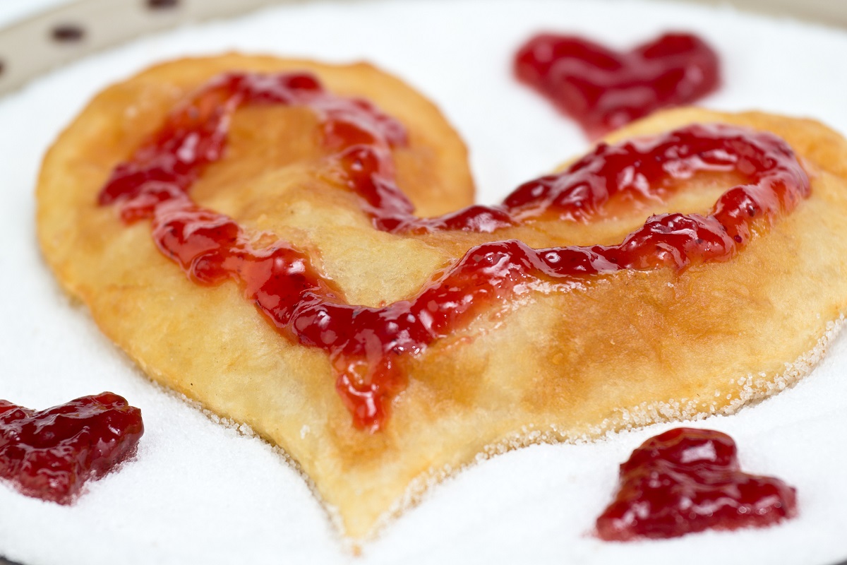 La ricetta delle crepes a cuore per San Valentino