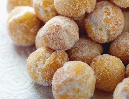 Le frittelle di Carnevale al limone con la ricetta facile