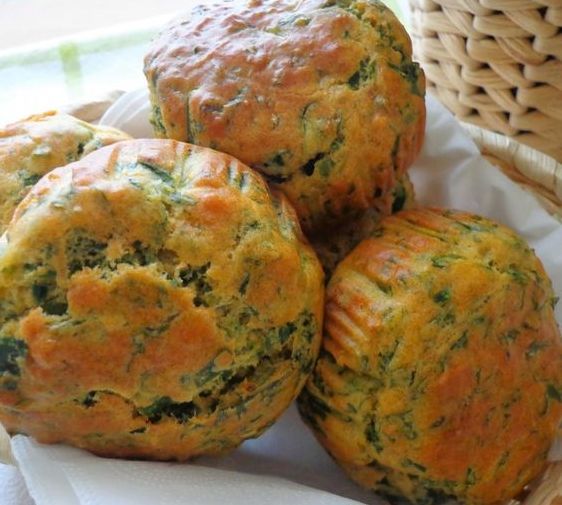 Muffin salati con ricotta e spinaci: la ricetta facile per l’aperitivo