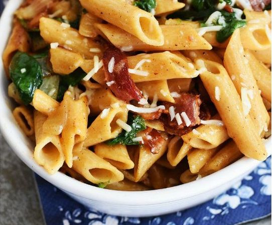 Come preparare la pasta spinaci e pancetta in poche mosse