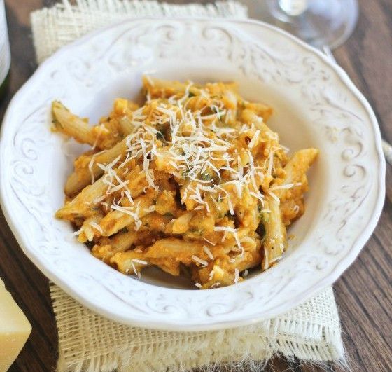 La pasta ai topinambur e zucca con la ricetta vegetariana