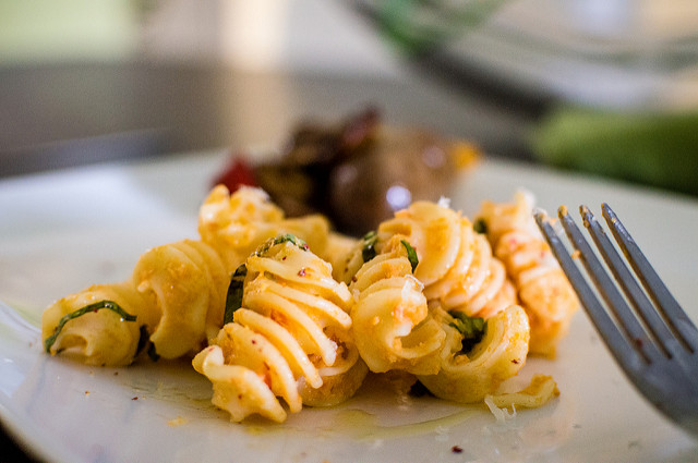 La pasta con cavolfiore e bottarga, la ricetta del primo della tradizione romana