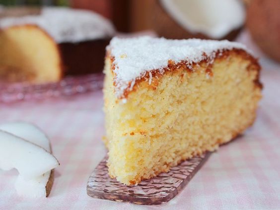 La torta con farina di cocco con la ricetta di Benedetta Parodi