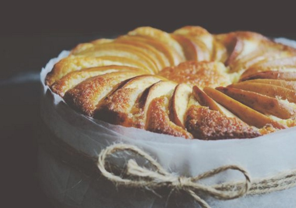 Come fare la torta di mele al microonde con la ricetta facile