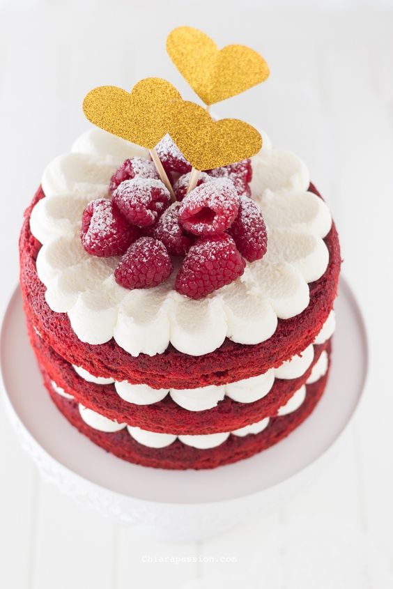 8 idee su come decorare una torta per San Valentino