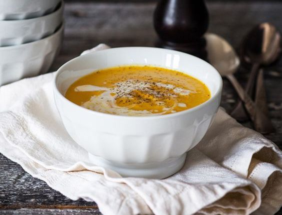 Vellutata di cavolfiore allo zafferano: la ricetta perfetta per cena