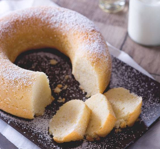 La ciambella alla panna e mascarpone per la colazione golosa