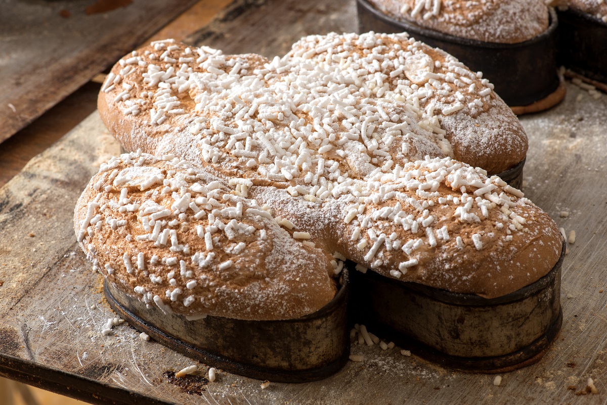 La colomba pasquale veloce per il pranzo di Pasqua