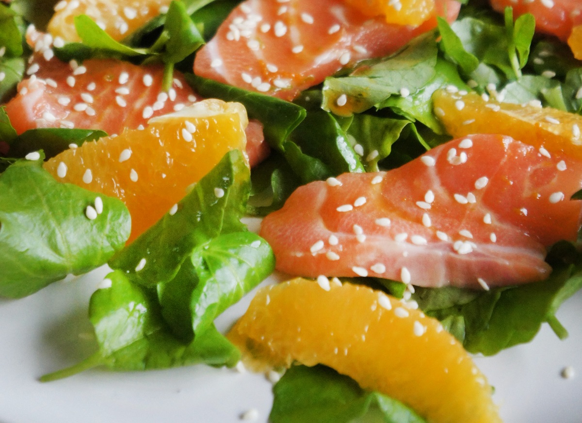 L’insalata di arance e salmone con la ricetta light