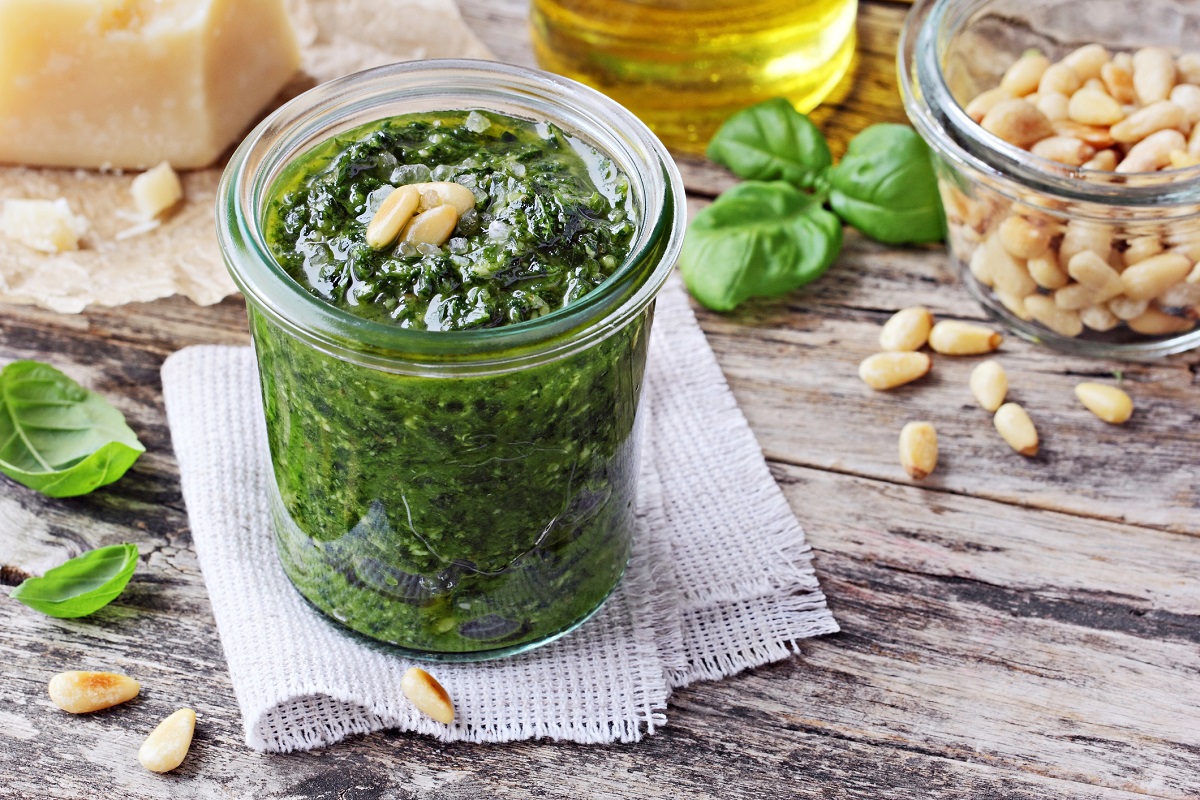 Come fare il pesto di finocchietto selvatico con la ricetta facile