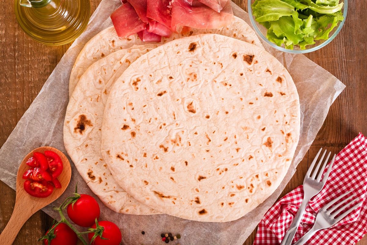 La piadina con la farina di ceci, la ricetta