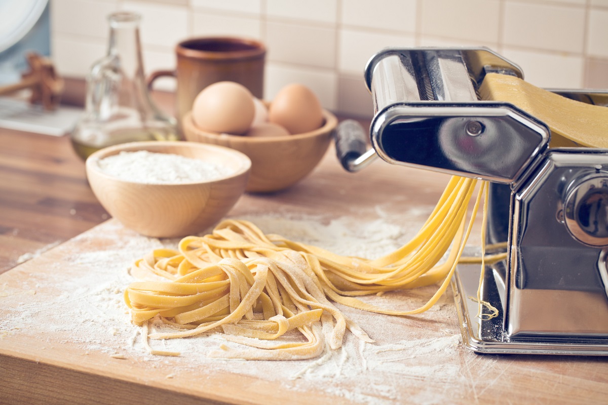 La ricetta delle tagliatelle fatte in casa per 2 persone